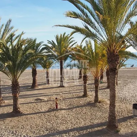 Apartment Superbe Pres De La Plage!